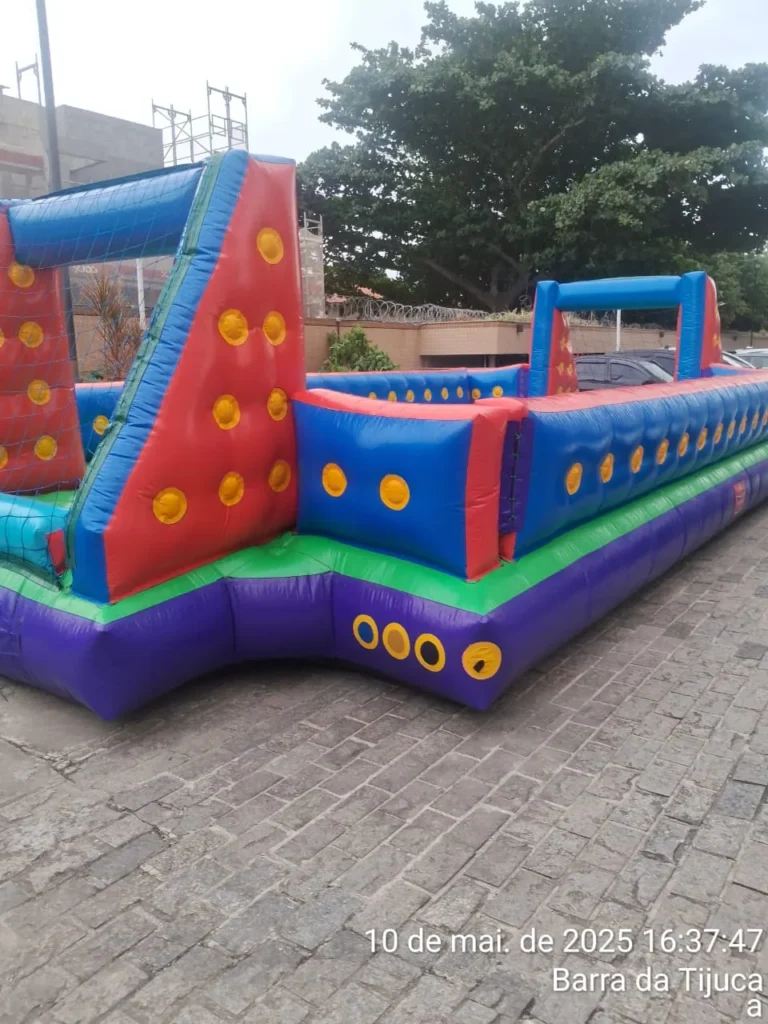 ALuguel de futebol de sabao inflavel 10x5 metros RJ