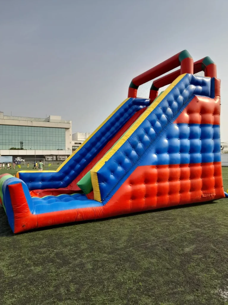 Benefícios do Aluguel de Tobogã Inflável 1 toboga gigante inflavel colorido festa